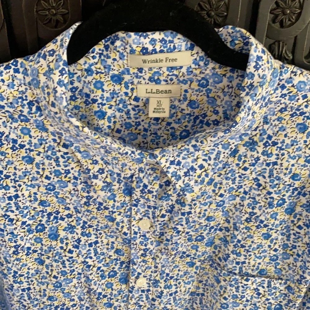L L Bean Top XL Petite Shirt Blue Floral Button-Up Wrinkle Free Long Sleeve - Picture 2 of 4